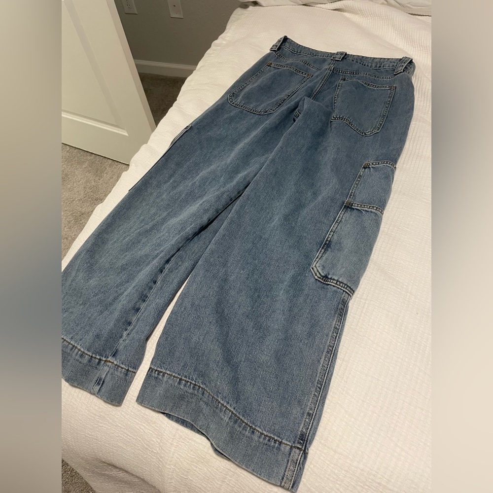 Wide Leg Cargo Jeans | Blue - Picture 5 of 9